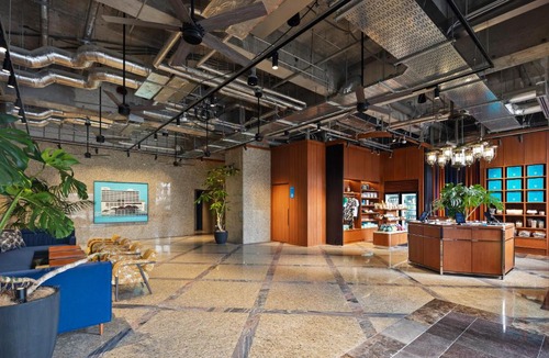 Maejima Hotel | サウスゲートホテル沖縄 泊港直結