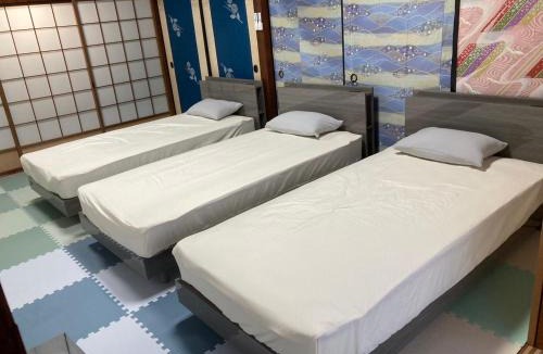 Kochi House | サウナ付きトトロ風のお風呂が自慢一軒貸切笑月楼ペット宿泊は要相談