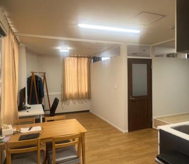 Chiba Apartment | スペース海浜幕張ハウス3号棟
