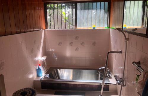 Akaogi Hostel | ティダ民宿結の家