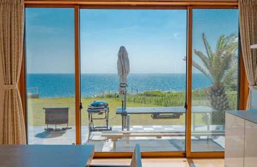 Tateyama Villa | ドギーズ 館山 布良海岸 by GIFTHOUSE