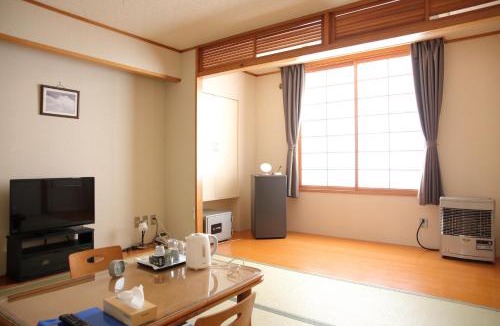 Nakatonbetsu Hostel | ピンネシリ温泉望岳荘