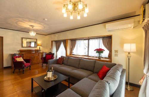 Matsumoto House | ファミリーのための一棟貸切プライベート空間と静かな日本庭園と無料駐車場つき