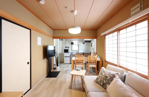 Hirosaki Apartment | プレジール弘前101