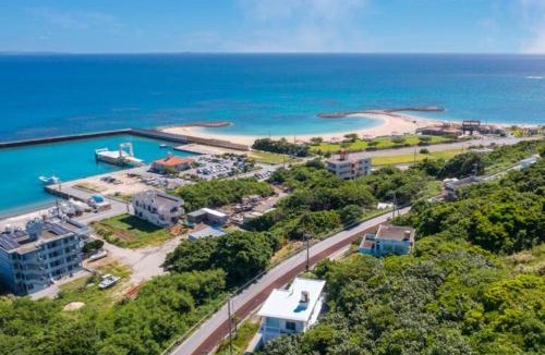 Azama Villa | ペンションカサブランカ：海まで車で約１分☆寝室から朝日が見える景色が最高