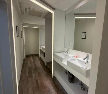 Iwamotocho Hostel | ホステルエリーラ神田 HOSTEL EstLiLas KANDA
