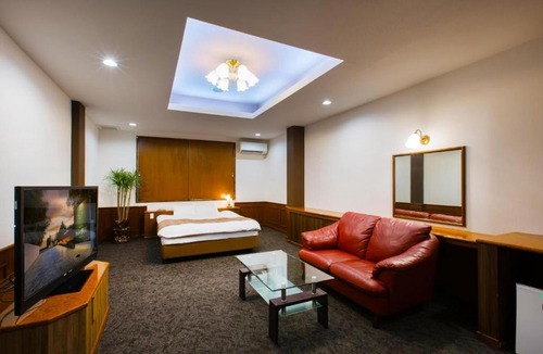 Iizuka Hotel | ホテルウェル伊川