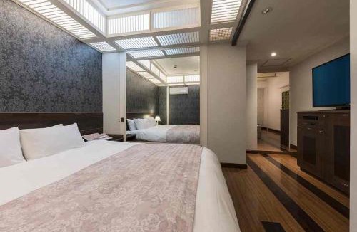 Hirano Ward Hotel | ホテルロアール 大人専用