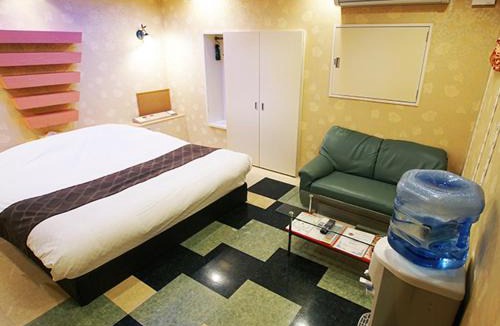 Yoshioka Hotel | メルヘンの森パート2大人専用