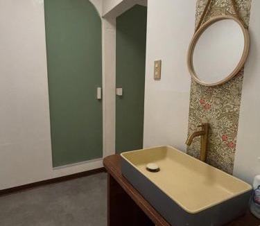 Toyooka Villa | 一棟貸しキッズルーム有 BBQ可 団体ok 海近30名まで Waterside Villa