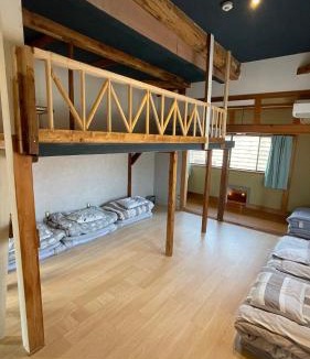 Toyooka Villa | 一棟貸しキッズルーム有 BBQ可 団体ok 海近30名まで Waterside Villa