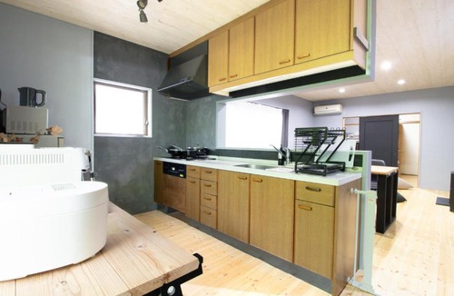 Morooka Apartment | 三箱院