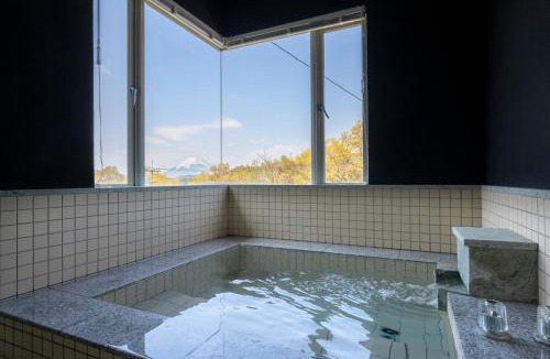 Izu Apartment | 中伊豆かえで Private Villa with Natural Hot Spring and Mt Fuji View Nakaizu Kaede