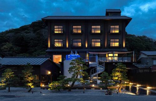 Yobuko Hotel | 中尾甚六Hotel