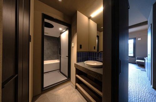 Yobuko Hotel | 中尾甚六Hotel