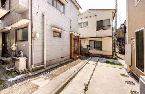Minami Ward Apartment | 中村町2丁目