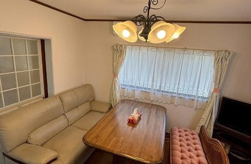 Nishi-Hirayama Cho Apartment | 丸亀 Sawau 丸亀駅まで徒歩8分 うどん屋まで徒歩1分 5名まで宿泊可駐車場 1台有 港近