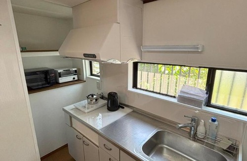Nishi-Hirayama Cho Apartment | 丸亀 Sawau 丸亀駅まで徒歩8分 うどん屋まで徒歩1分 5名まで宿泊可駐車場 1台有 港近