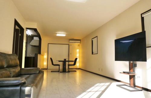 Yamashina Villa | 京都観光に最適 ペットok 名神東インターから1分 98m2の一軒家丸々使える3LDK無料駐車場付 京都駅から1駅 山科駅周辺 蹴上インクラインまで10分