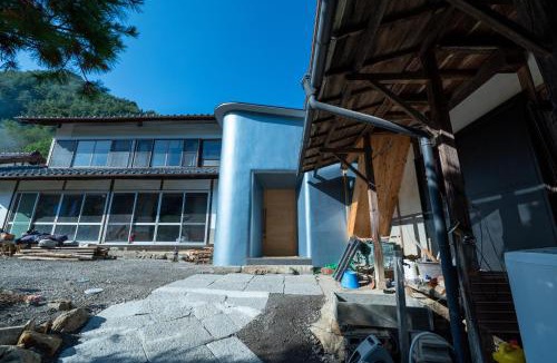 Aoki Apartment | 今昔那須里荘 築100年の日本家屋とアートの宿 26年4月オープン