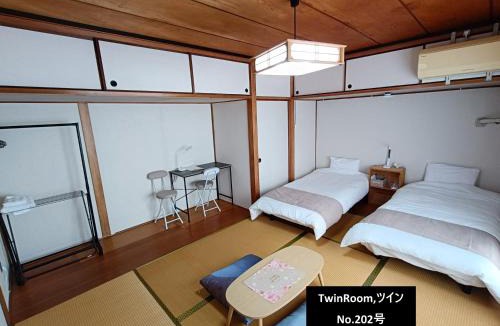 Matsufuku Cho House | 個室で安心 和モダン宿 今橋駅徒歩8分 一人旅 出張にも