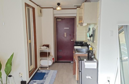 Kurume Apartment | 充実した設備のローコストルーム 福岡空港から高速バス直行
