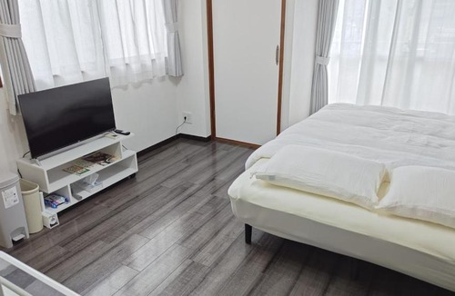Kurume Apartment | 充実した設備のローコストルーム 福岡空港から高速バス直行
