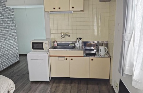 Kurume Apartment | 充実した設備のローコストルーム 福岡空港から高速バス直行