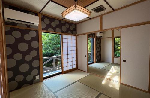Ito House | 光と風の宿 Hikari to Kaze no Yado