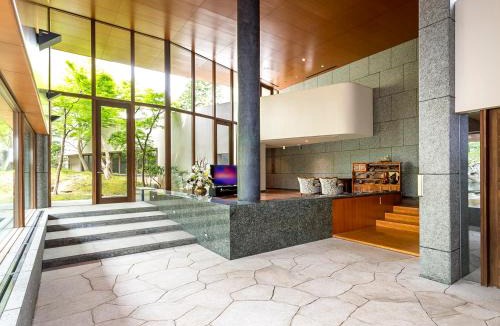 Namegata Hotel | 別邸 翠風荘 慶山