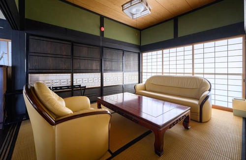 Akiota Villa | 古民家なごみ-時を忘れ自然に還る日本の原風景に出会う古民家宿-四季折々の山河を堪能-最大12名 supported by COCOSTAY