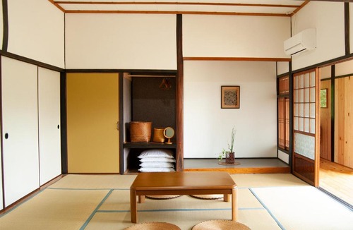 Nakabaru House | 古民家体験 貸別荘 vacation rental 星園-hoshiniwa-