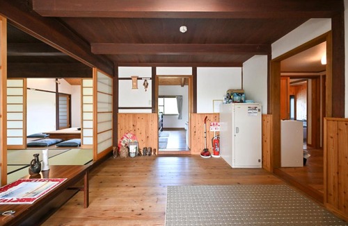 Kotohira-cho House | 古民家民宿 麻の宿