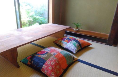 Kabeshima House | 呼子の港路地の古民家一棟貸切宿梵soyogi