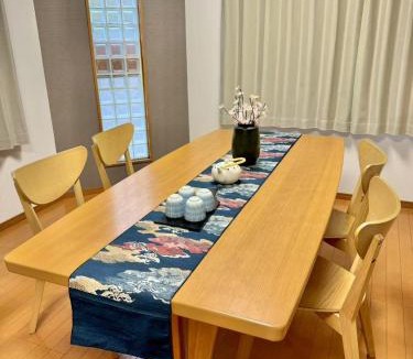 Nakagyo Ward Villa | 夏様香驛 Spacious Traditional Kyoto House, 4 Bedrooms, Sleeps 8, 2 Bathrooms