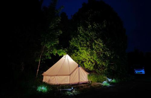 Furano House | 大人数の家族旅行に！BBQ/シアタールーム/カラオケ/日本庭園