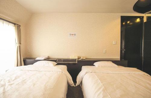 Higashi-osaka Hotel | 大阪グランドホテル Osaka Grand Hotel