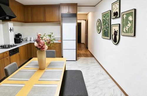 Nishi Villa | 大阪市区200平方日式三层独栋一户建 地铁站步行3分钟 心斋桥 难波 关西机场直达 元气