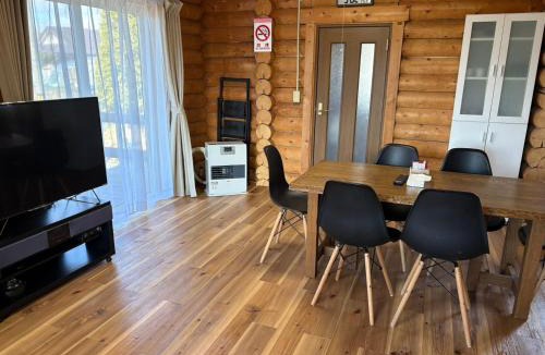 Shiraoi House | 天然温泉付ログハウス ヴィレッジR 4名様まで同一料金 屋根付bbq設備あり
