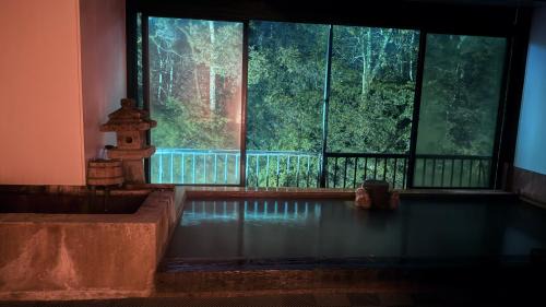 Kirishima Hotel | 天然温泉旅館 繁花荘せせらぎ