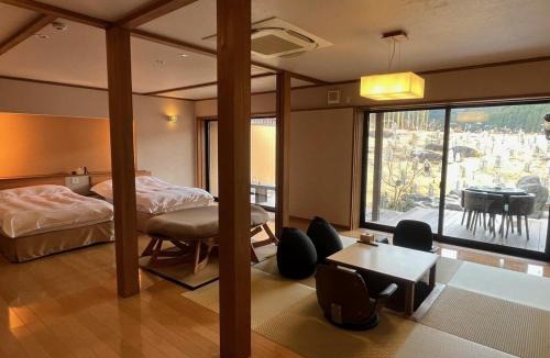 Oguni Hotel | 天空の湯屋 山荘 華柚