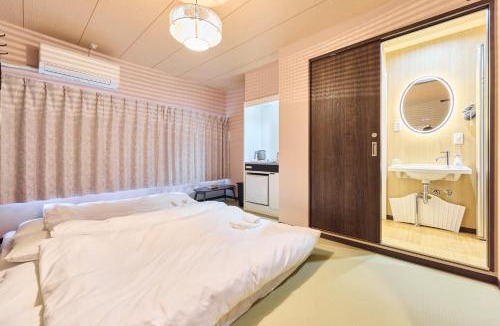 Higashishinsaibashi House | 天蓬の宿