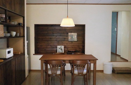 Matsumoto House | 子供から大人まで楽しめる宿「よはく」