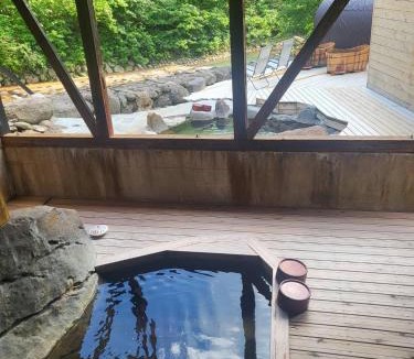 Senboku Hotel | 孫六温泉六庵