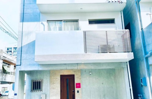 Naha City Centre Villa | 希少新築 家族 グループ歓迎 国際通り近く 4泊以上10offキャンペーン中