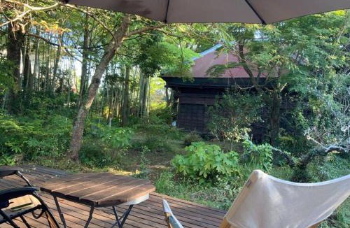 Isumi House | 庭付き和モダン平屋の一棟貸し 居庵 iori-ori 小さな森に住む