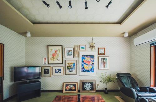 Sado House | 庭園に住むアート Active Art Hotel 80畳の広さを誇る古民家 日本庭園を独り占め