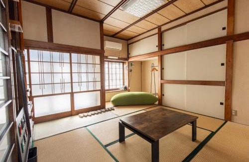 Otsuki Apartment | 御太刀屋
