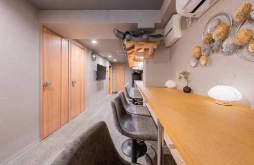 Higashishinsaibashi Apartment | 心斎橋4 ホテル福 道頓堀 心斎橋に位置する宿 ベッド9台 シャワー2台 観光に最適