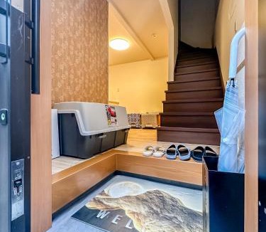 Shinsekai Villa | 恵美屋 南
